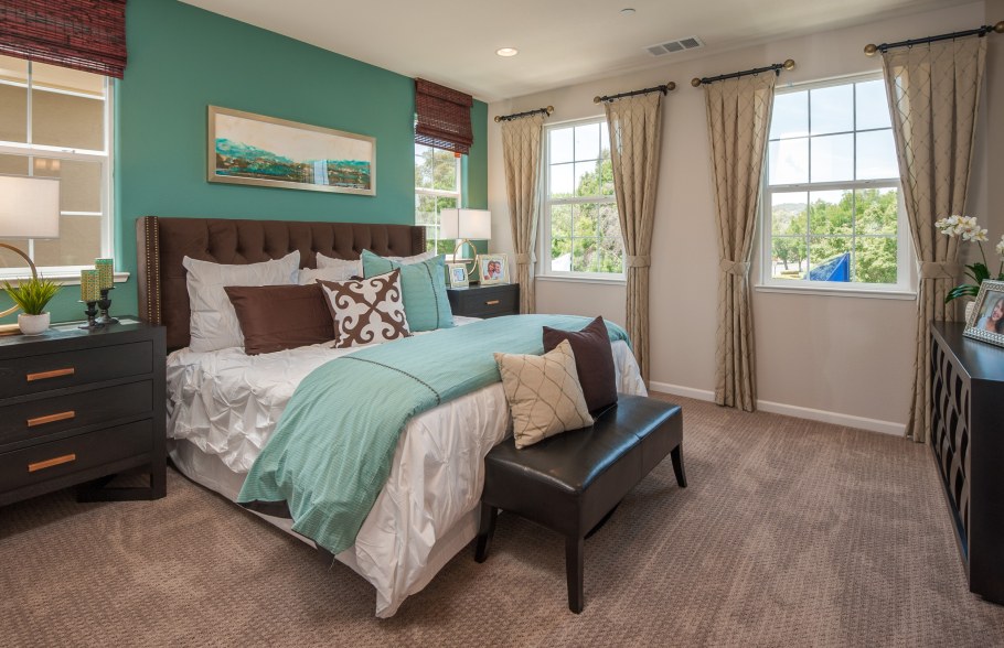 Бирюзовый и коричневый в интерьере