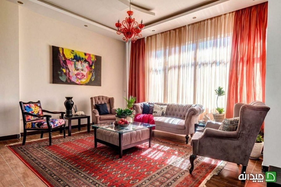 Красный ковер в интерьере