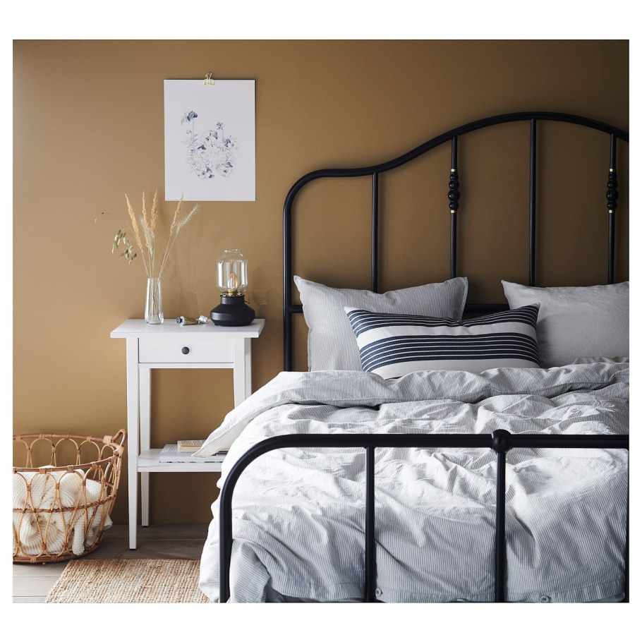 Кровать икеа черная металлическая