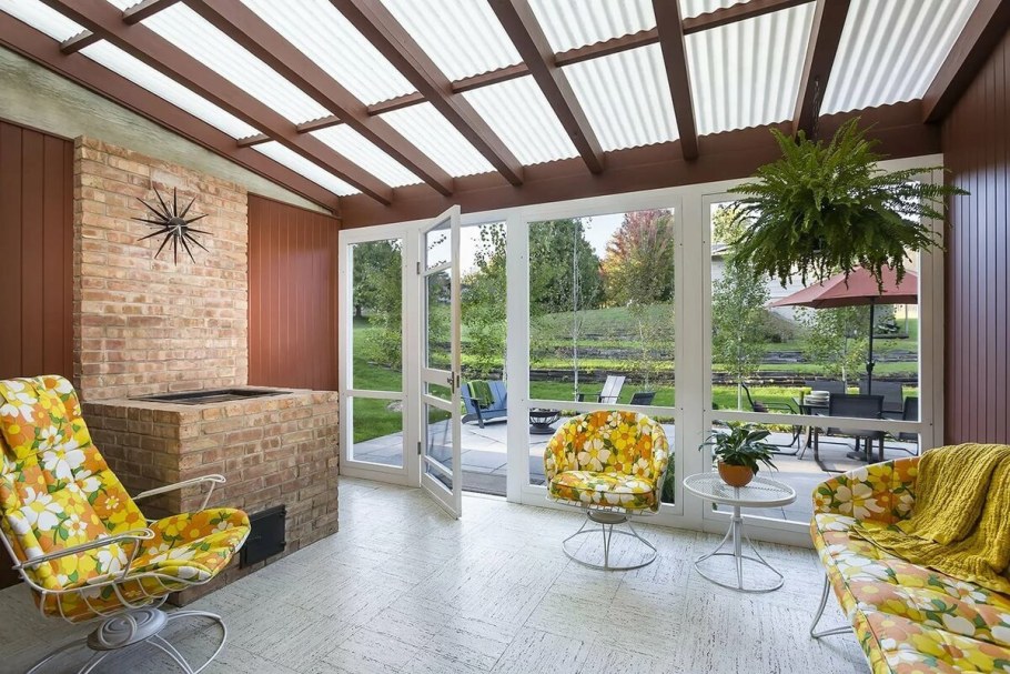 Интерьер открытой веранды