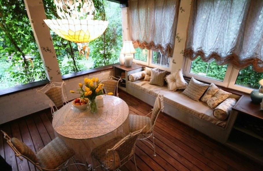 Интерьер маленькой веранды