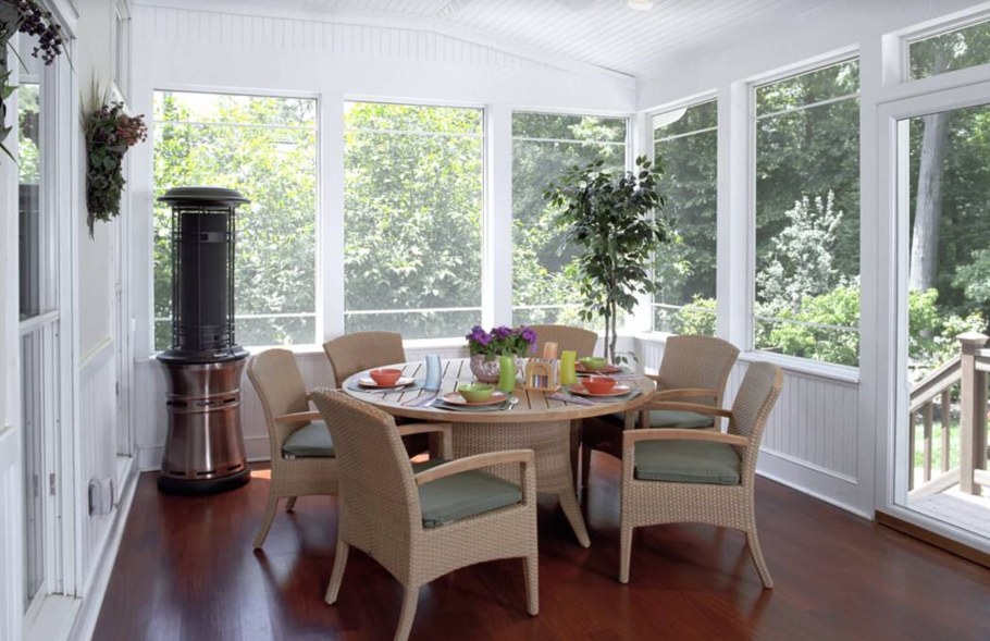 Интерьер застекленной веранды