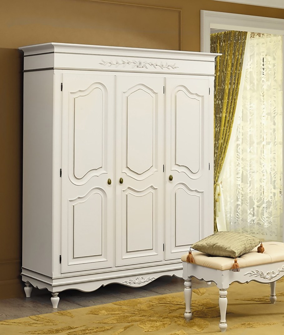 Шкаф трехстворчатый распашной в стиле Прованс