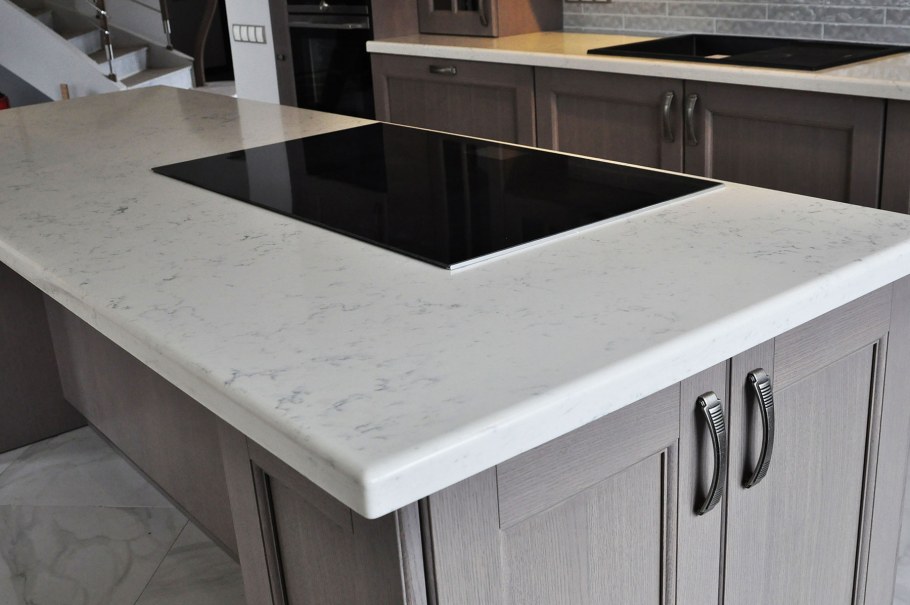 Кварц Авант Франш Конте 2015