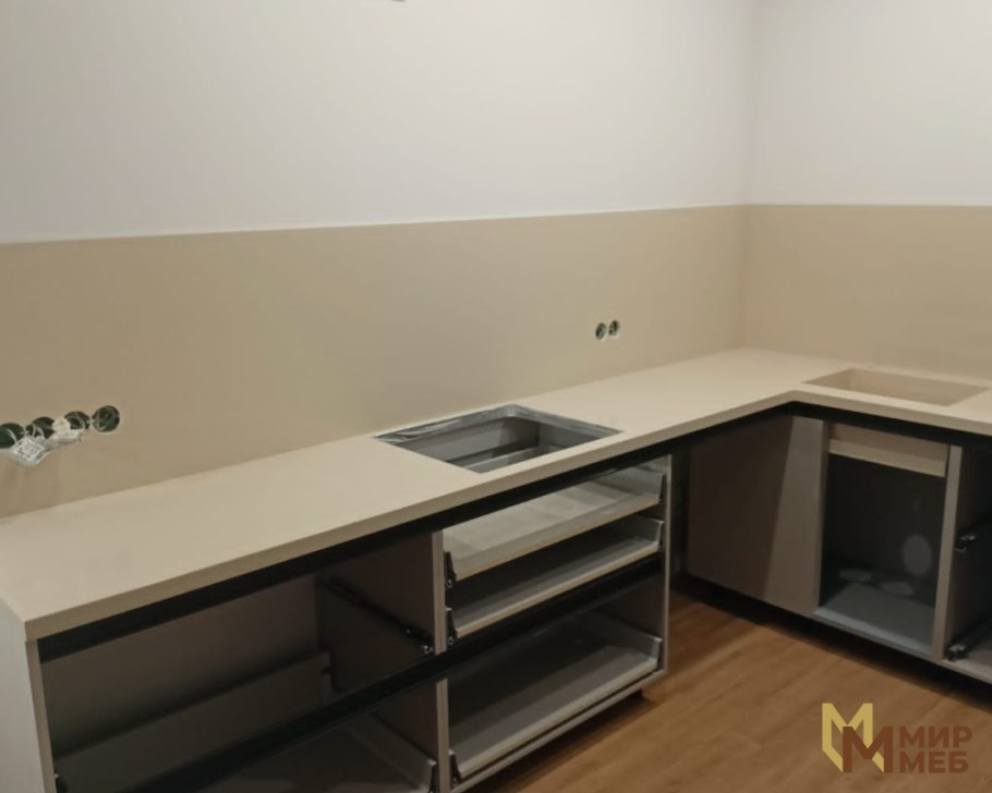 Каменная столешница угловая