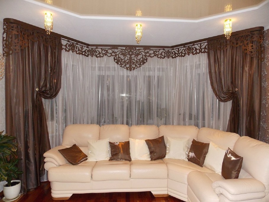 Шторы с ламбрекеном в гостиную