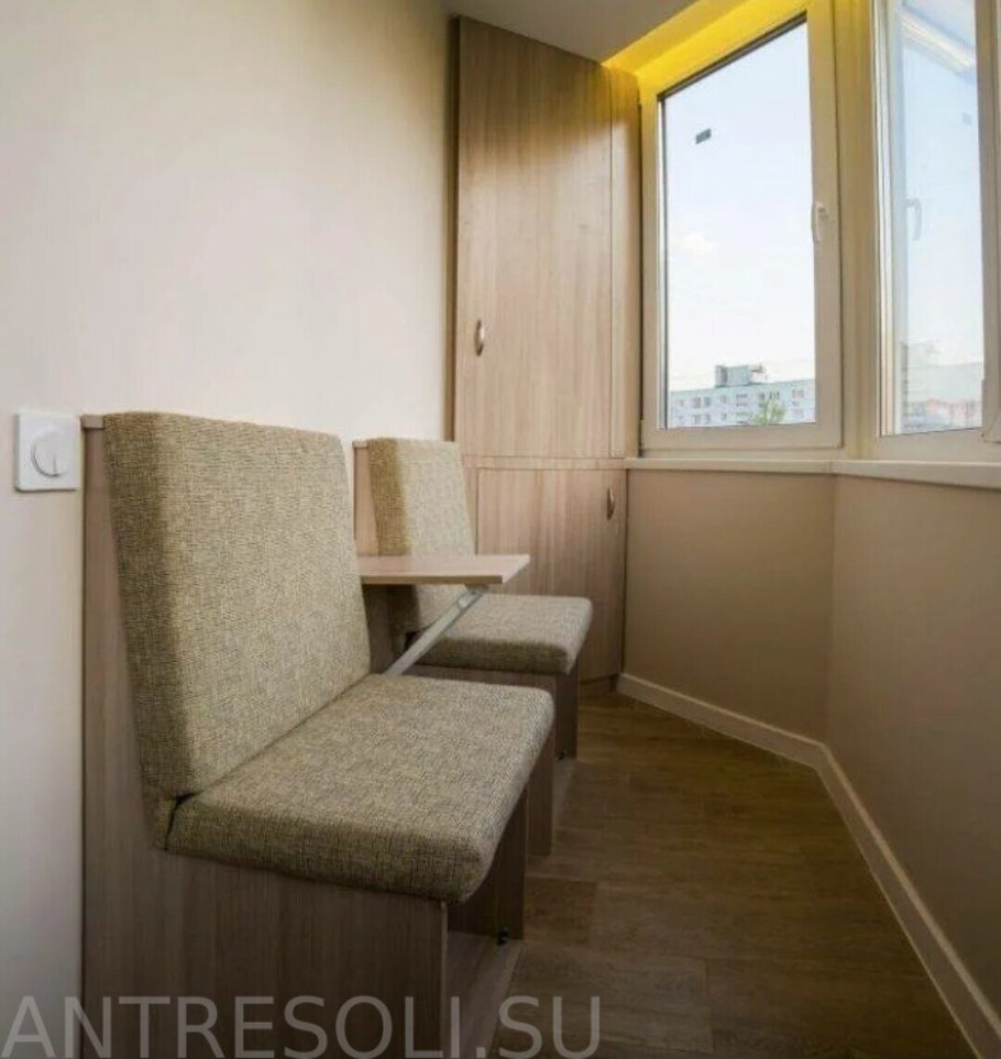 Раскладной диванчик на лоджию