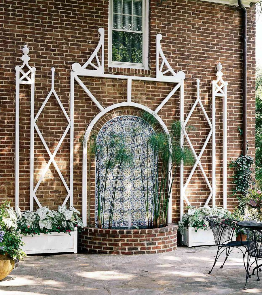 Шпалеры в Петергофе