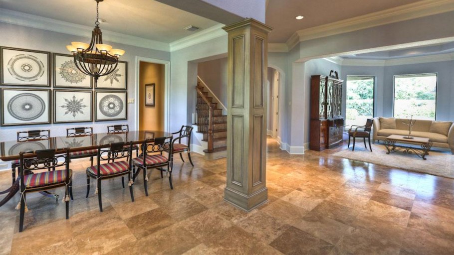 Травертин антик в интерьере