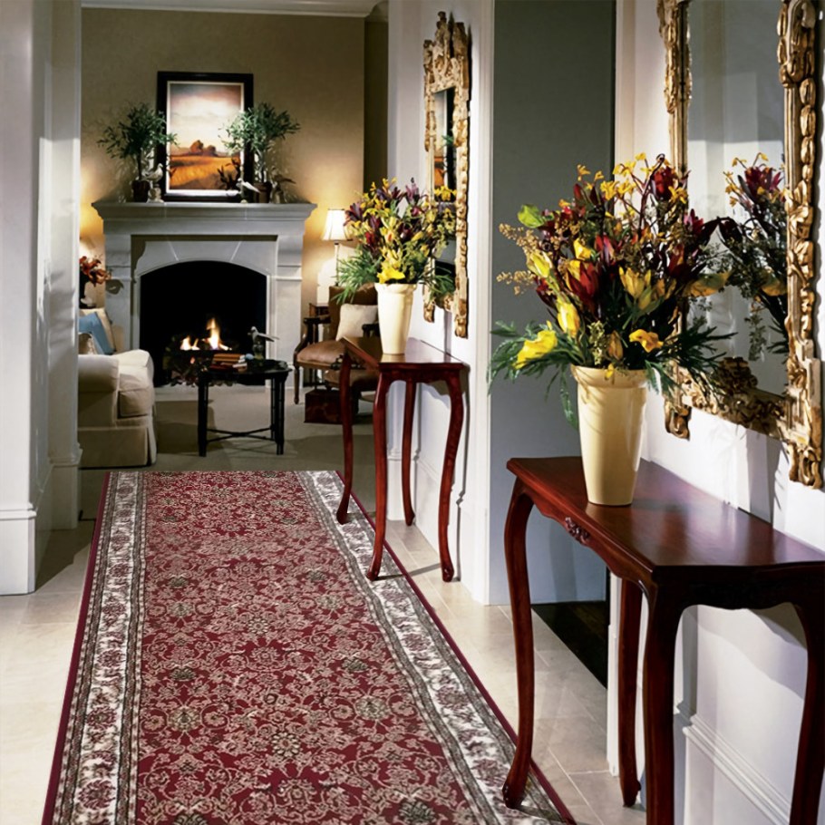 Ковер в классическом интерьере