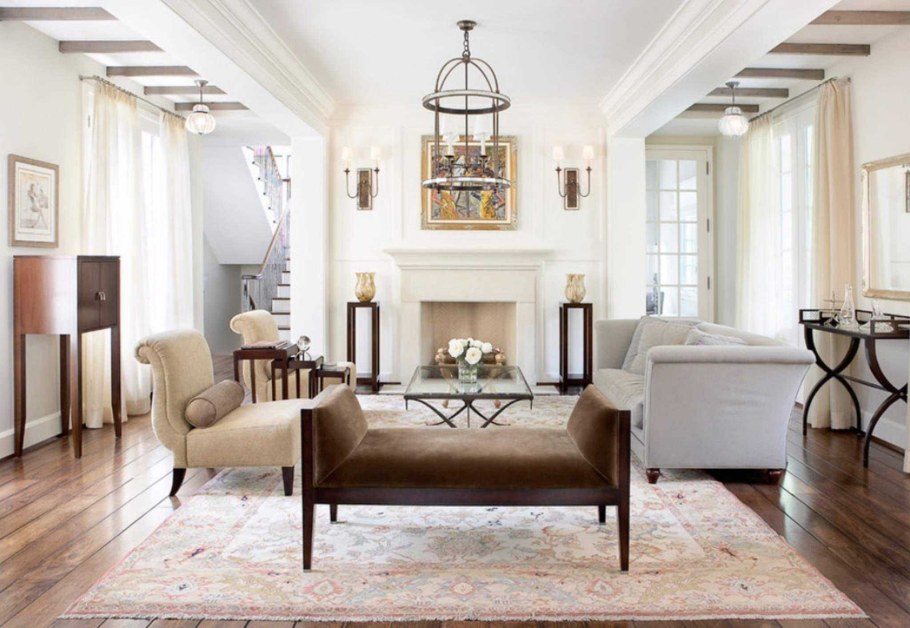 Асимметричный интерьер