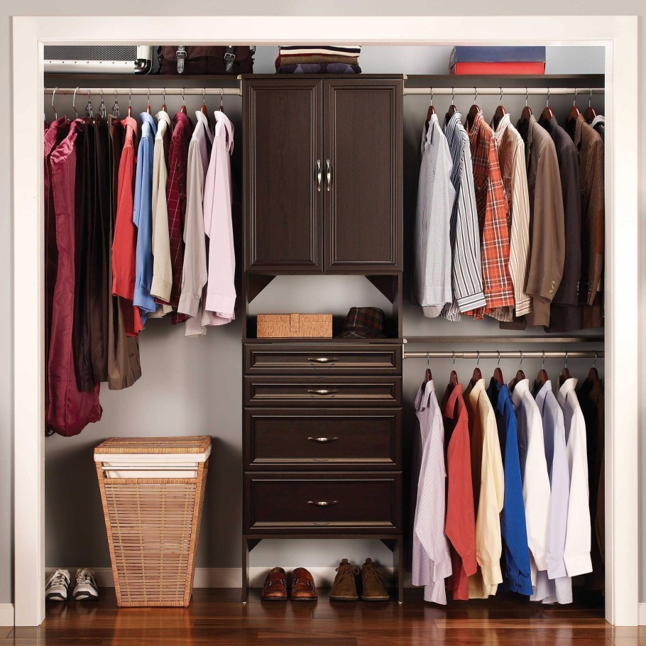 Удобный шкаф для одежды