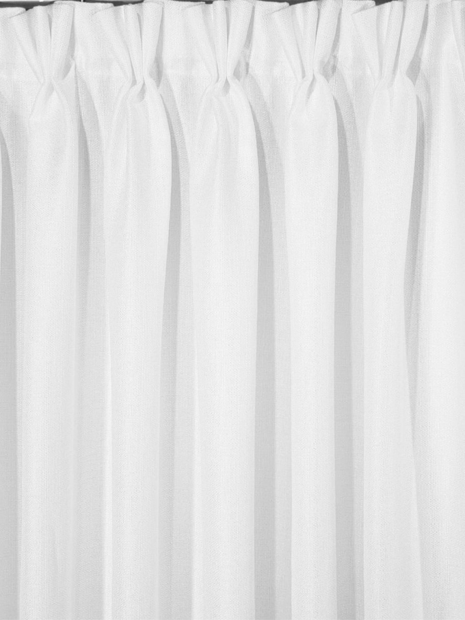 Белые шторы