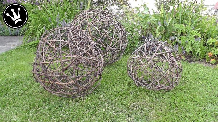 Шар из прутьев для сада