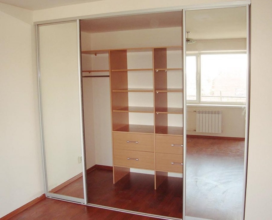 Гардеробная шкаф купе встроенный