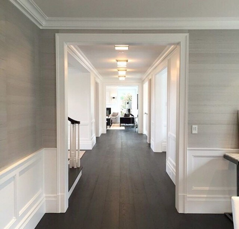 Молдинги для стен