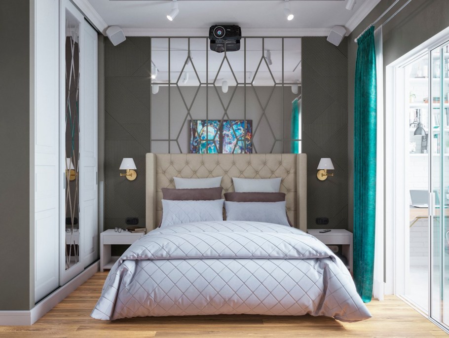 Гардеробная в спальне за изголовьем кровати