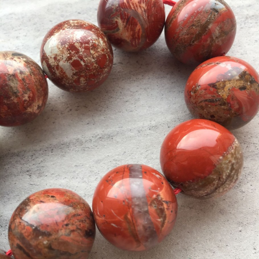 Яшма Амарело