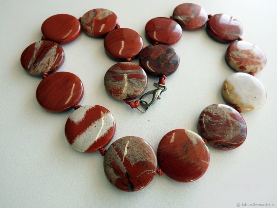 Полихромная яшма