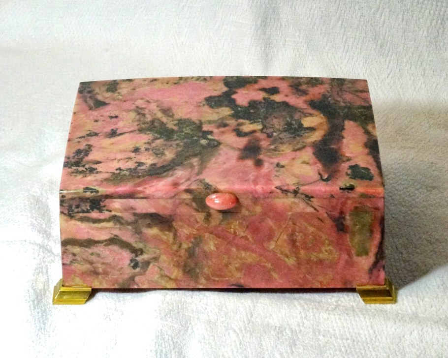 Родонит и яшма