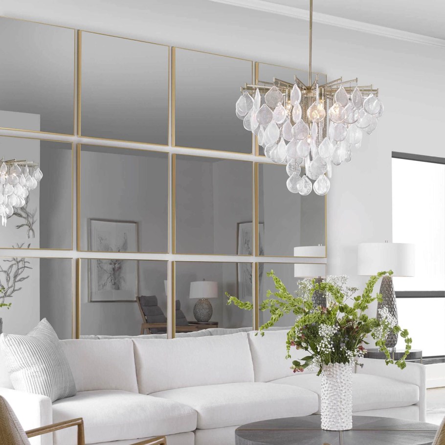 Зеркальная стена в интерьере