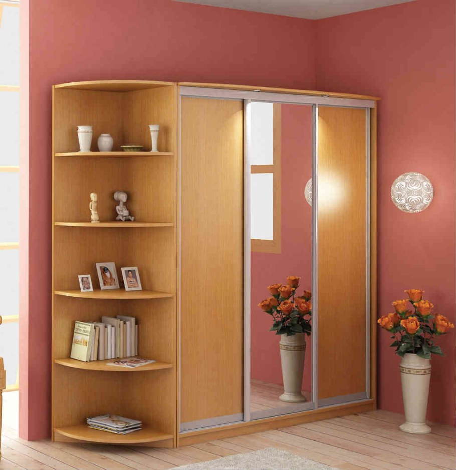 Шкаф купе с угловыми полками