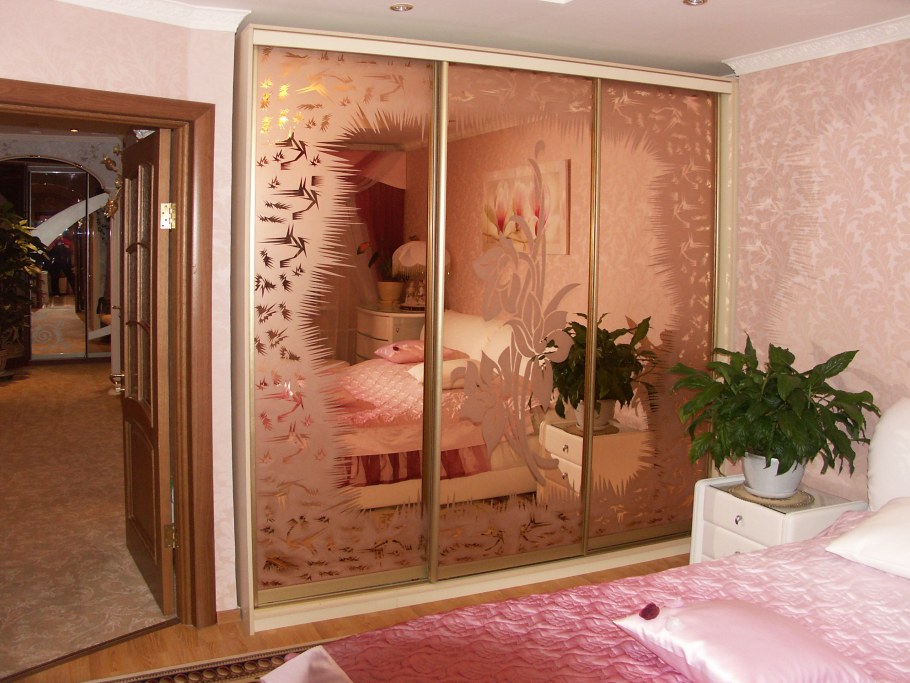 Шкаф-купе в спальню