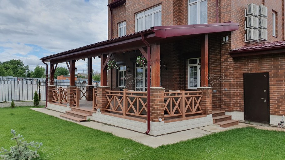 Веранда из дерева