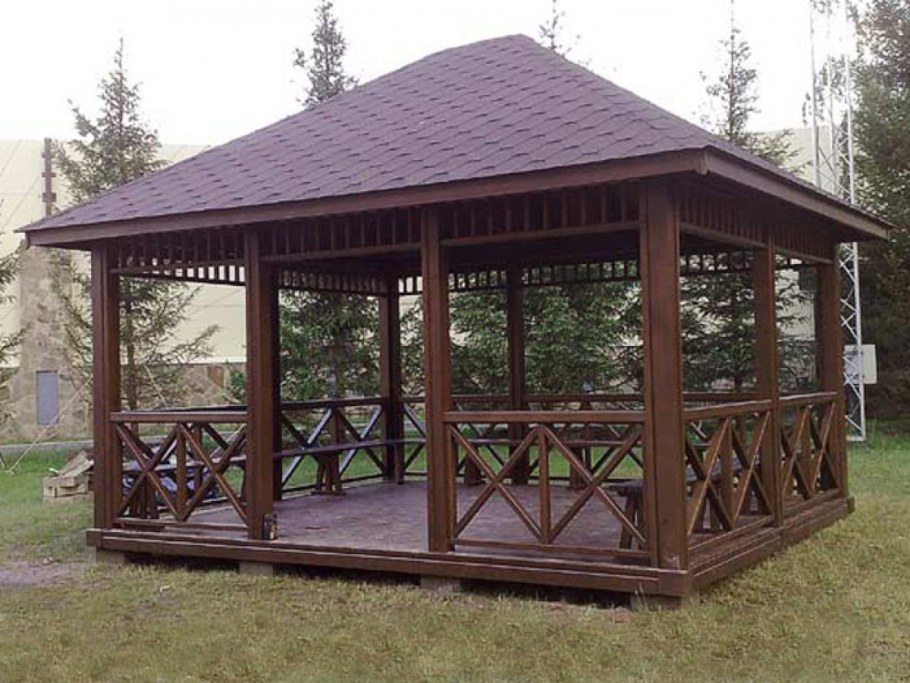 Деревянная беседка Роял Марин