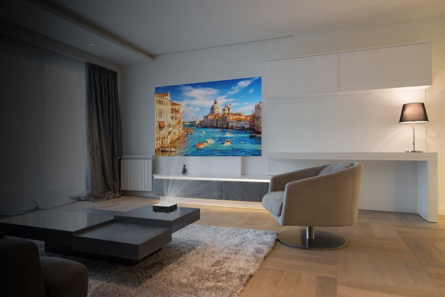 Проектор для домашнего кинотеатра 4к