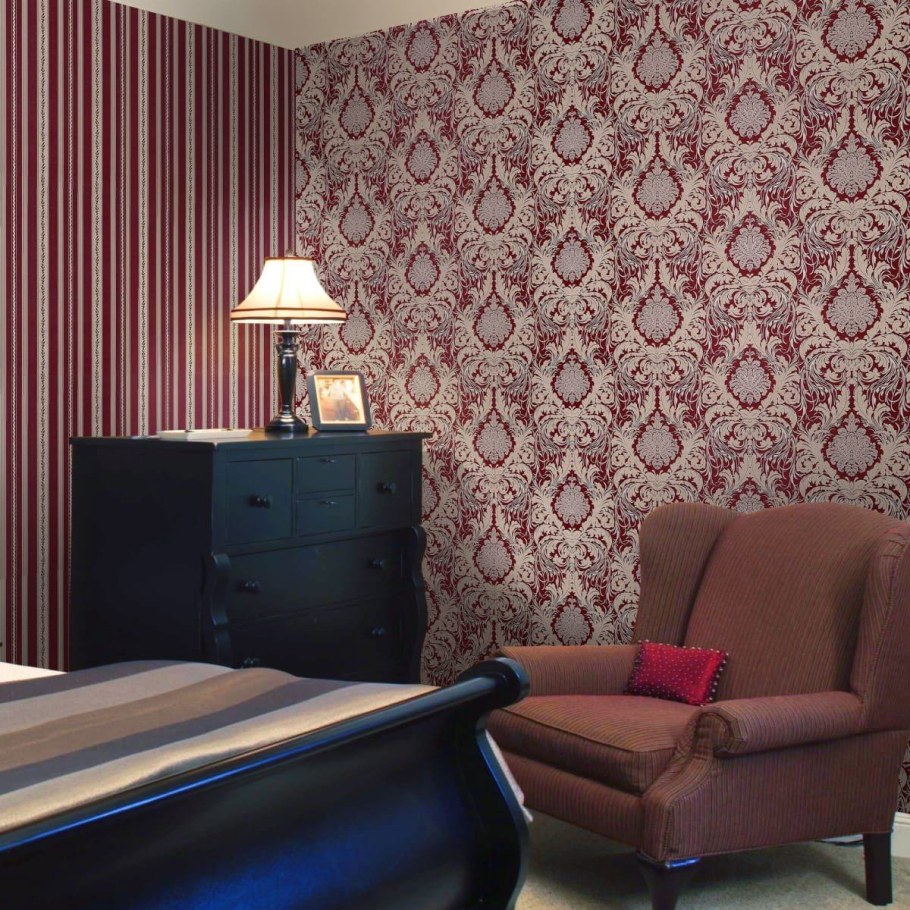 Бордовые обои