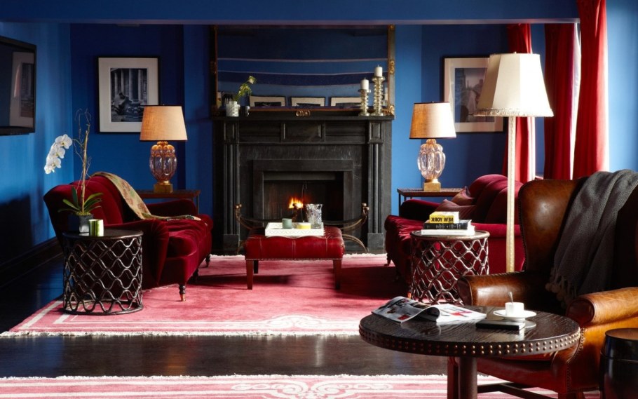 Синий и бордовый в интерьере