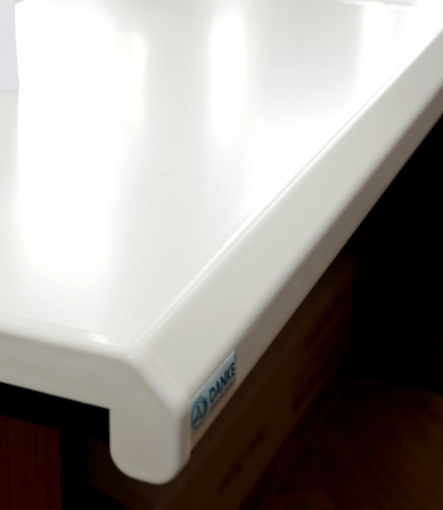 Подоконник Данке белый матовый