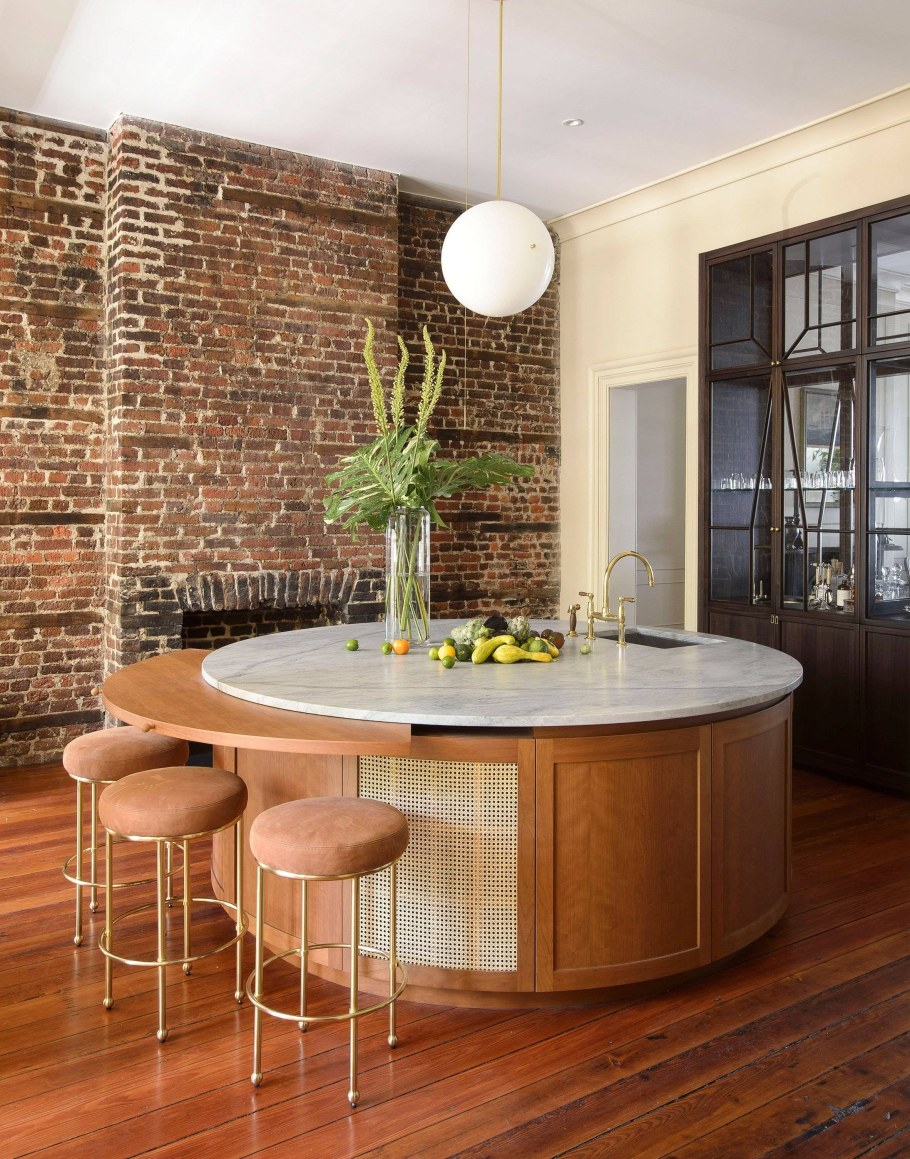 Остров на кухне