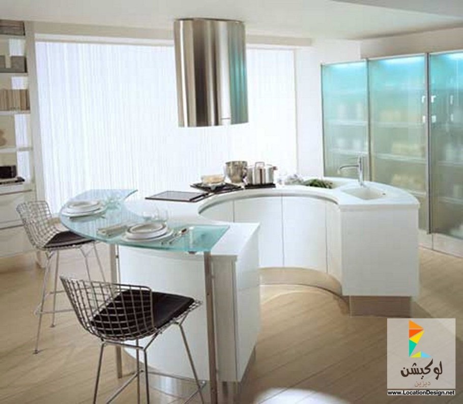 Овальный остров на кухне