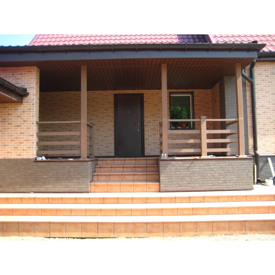 Открытая веранда из кирпича