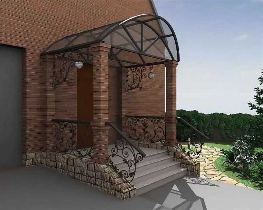 Крыльцо с навесом в частном доме