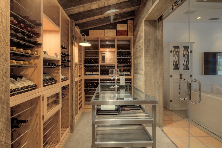 Полки в погребе