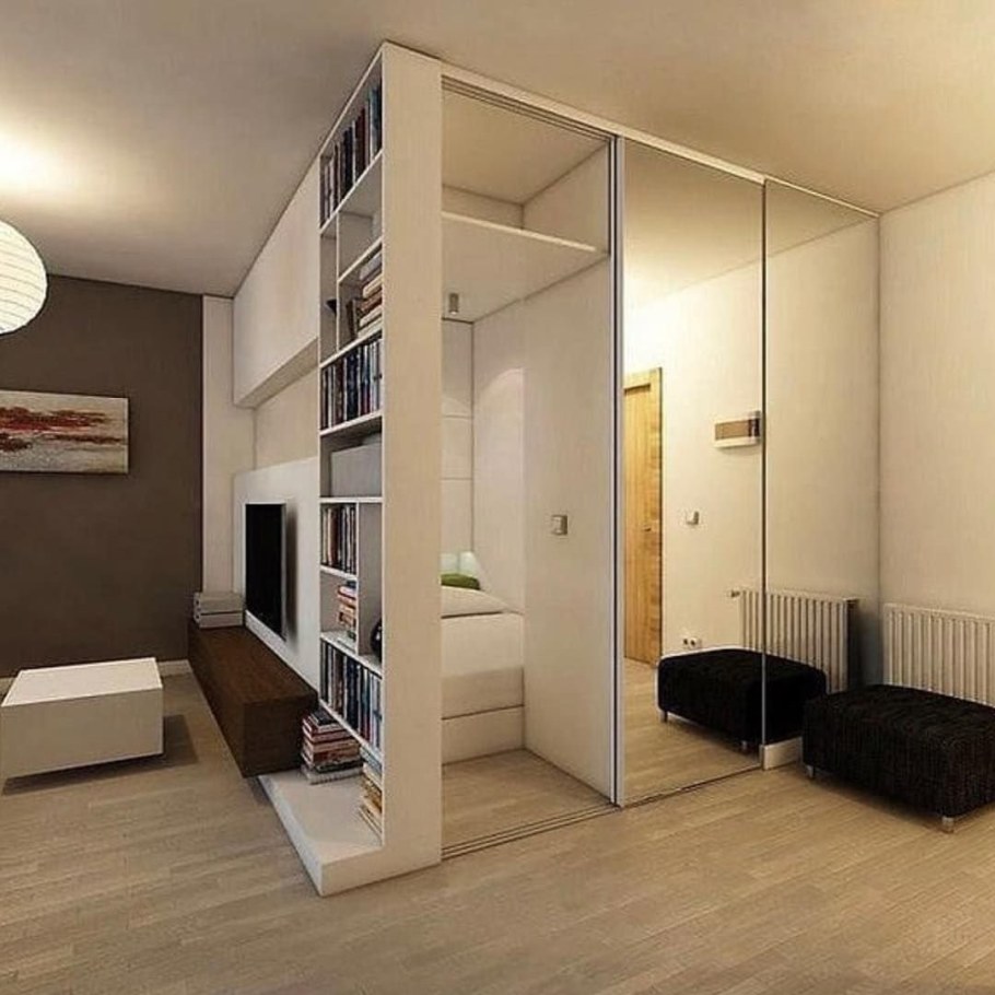 Шкаф в квартире студии