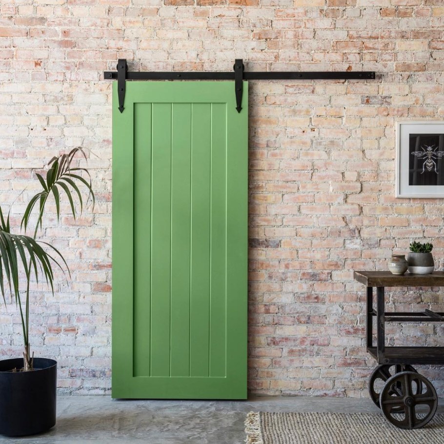 Амбарные раздвижные двери в стиле лофт