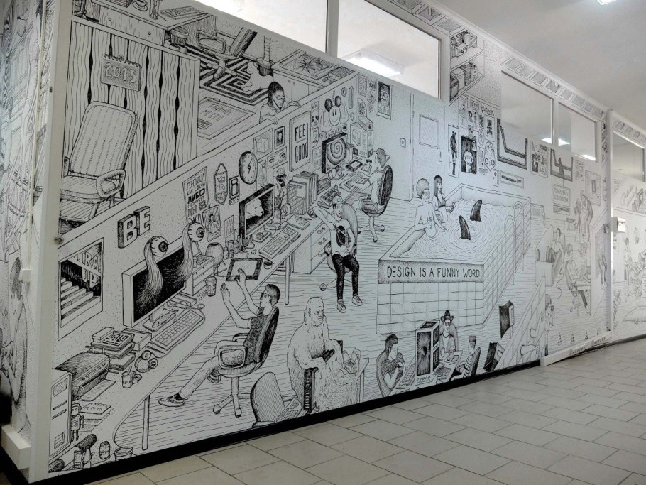 Графика на стене