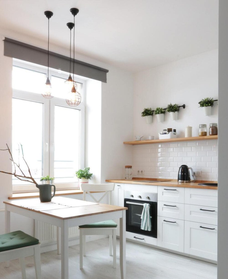 Кухни без навесных шкафов в интерьере