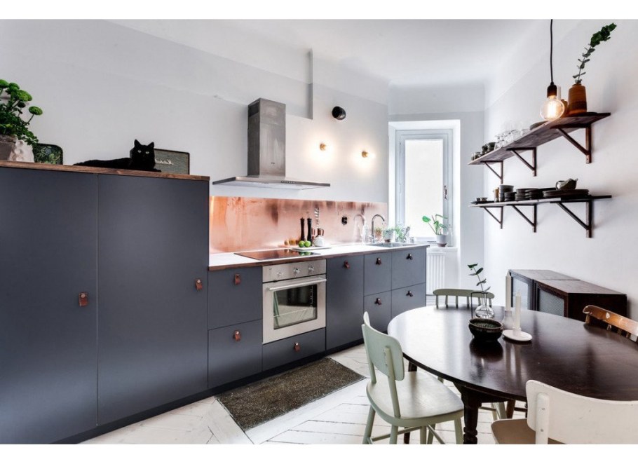 Кухни без навесных шкафов в интерьере