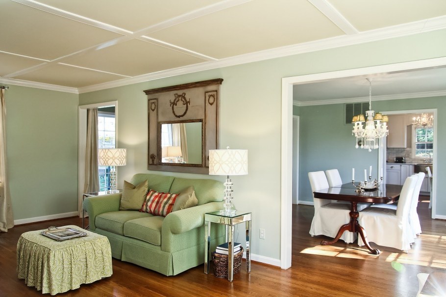 HC-141 Benjamin Moore
