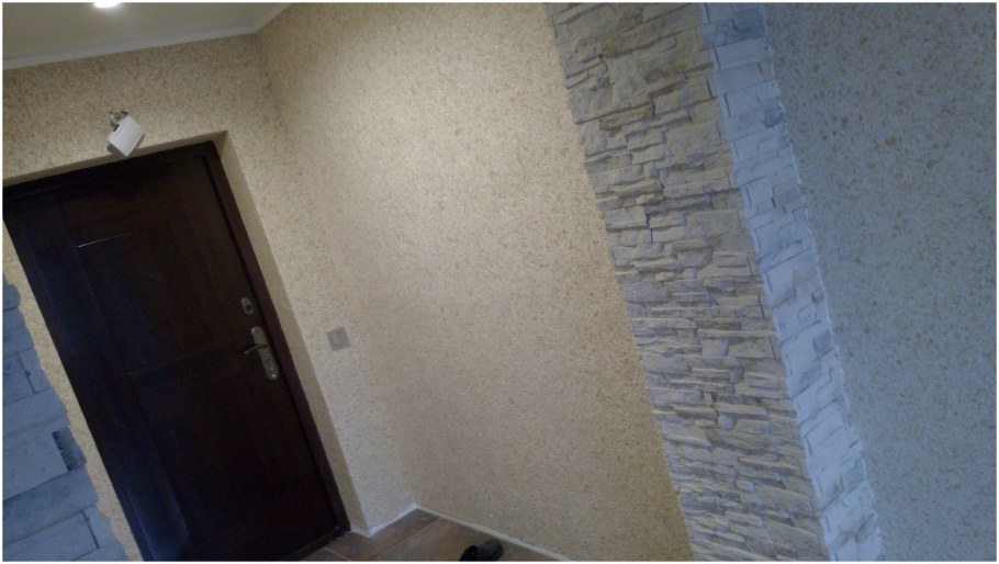 Отделка прихожей жидкими обоями