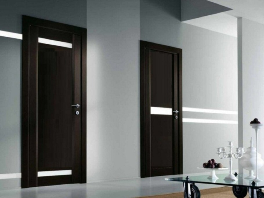 Двери межкомнатные темные