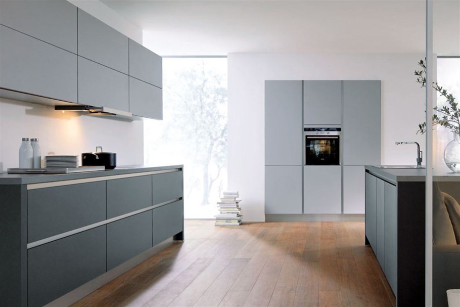 Современная серая кухня