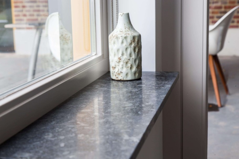 Подоконник из искусственного камня Леруа Мерлен