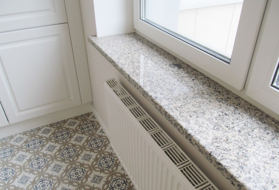 Подоконник Emperador Dark