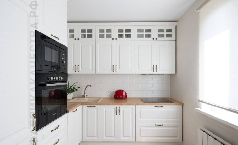 Кухня Лонгфорд ясень белый